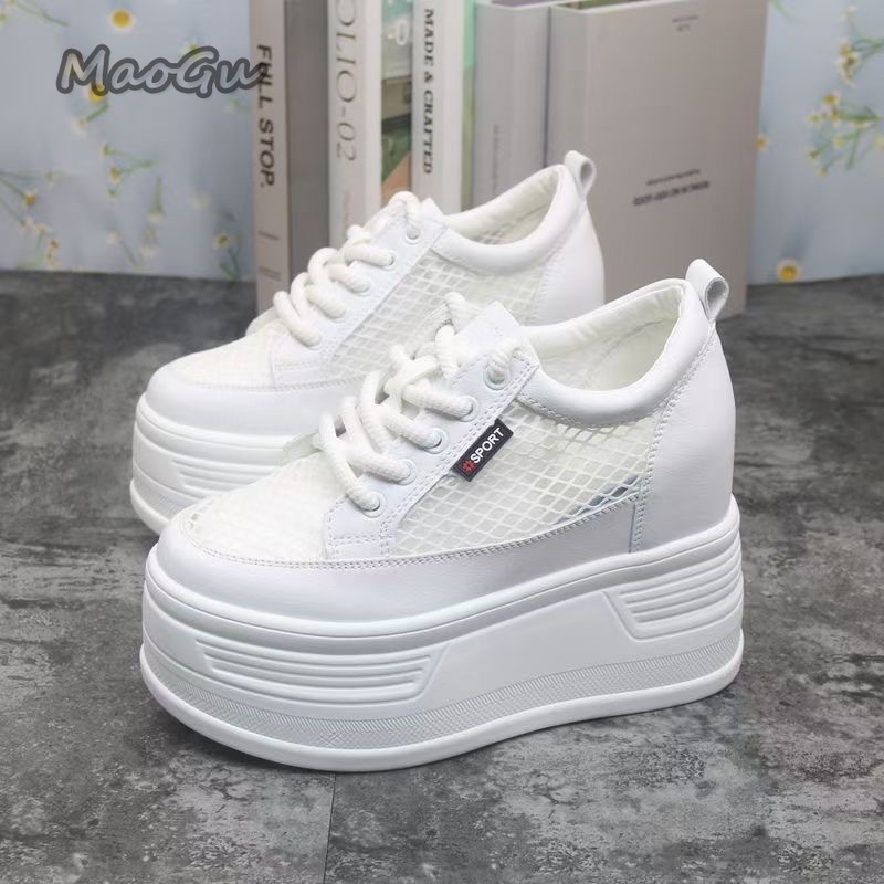 Tênis Feminino Plataforma de M - Guipure Lace Panel avaliação e preço